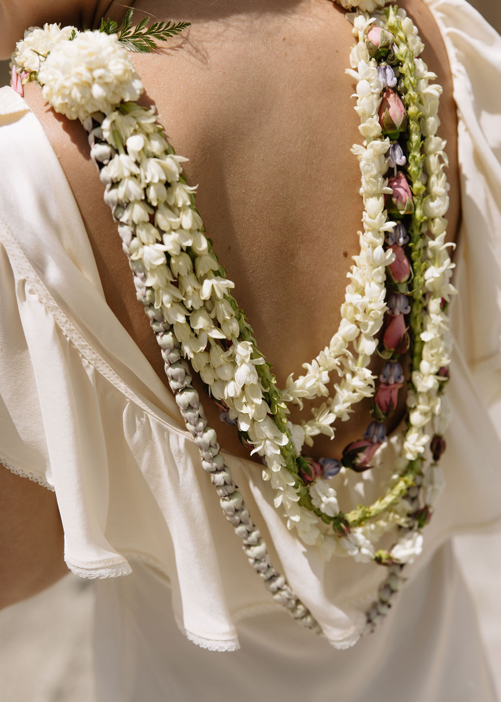 Modern-O’ahu-Hawai’i-Wedding-by-Claire-Hadler89