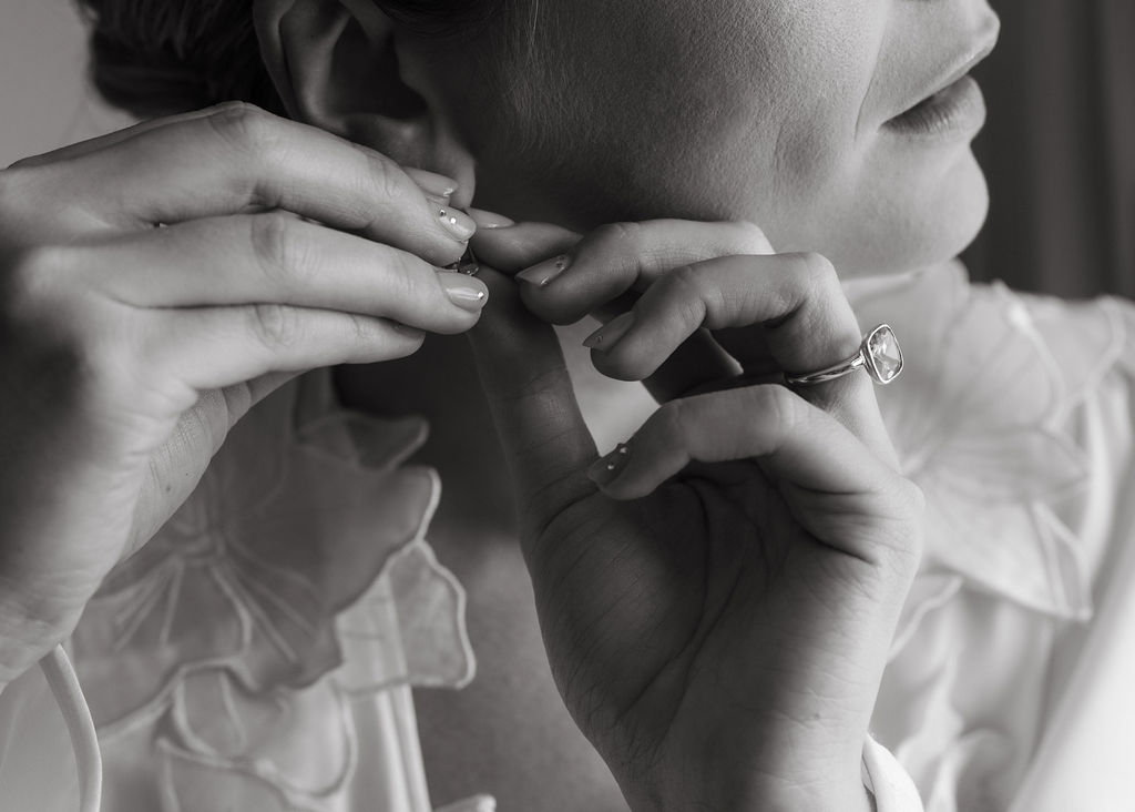 Modern-O’ahu-Hawai’i-Wedding-by-Claire-Hadler9